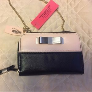 Last chance - donating tomorrow!Brand new bag NWT- cell case/wallet w-strap VS